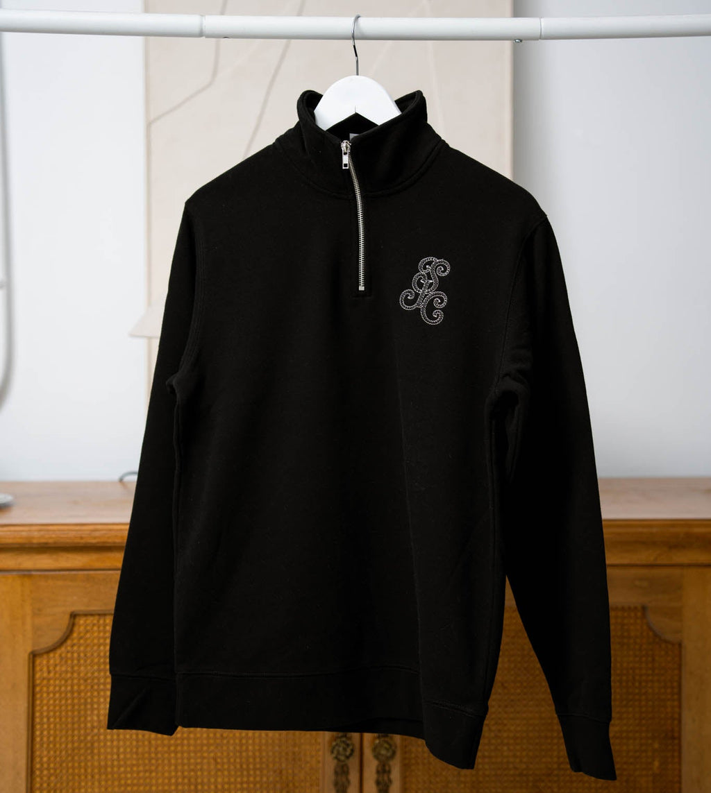 The Uniforme Quarter Zip